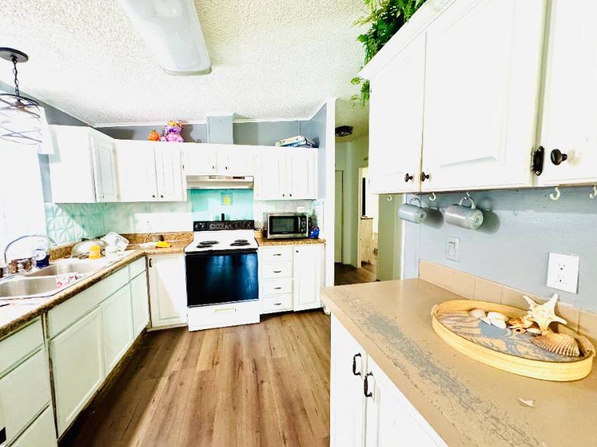 16 Henry Drive a Winter Haven, FL Mobile or Manufactured Home for Sale